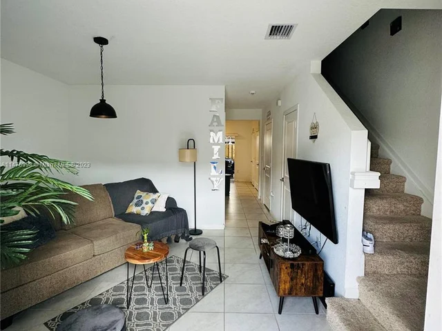 484 NE 4th Ter # 484, Florida City FL 33034