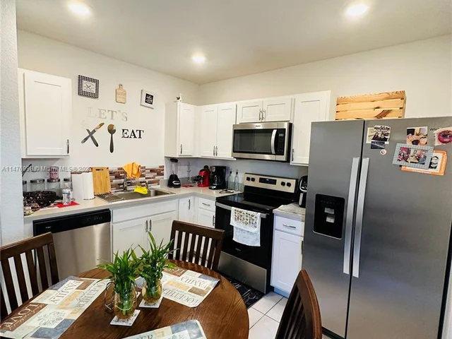 484 NE 4th Ter # 484, Florida City FL 33034