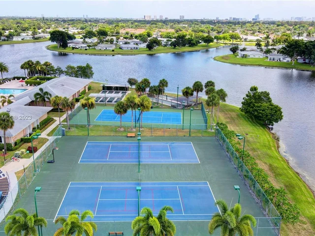 5343 Mariesa Ave # 5343, West Palm Beach FL 33417