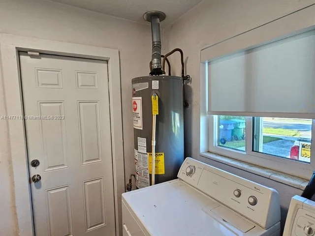 920 NW 200th St, Miami Gardens FL 33169