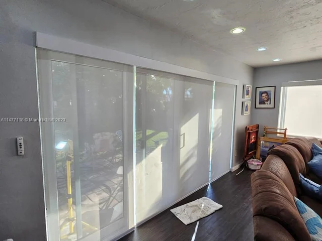 920 NW 200th St, Miami Gardens FL 33169