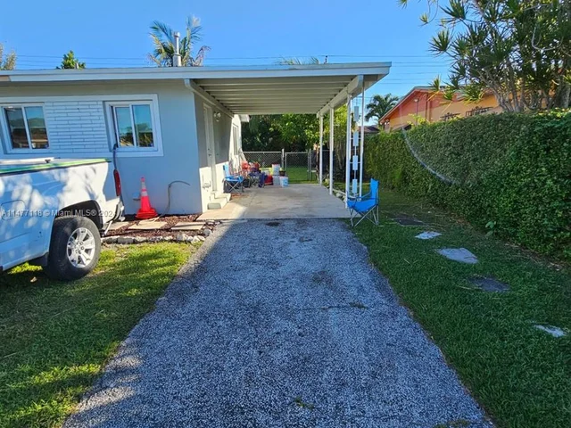 920 NW 200th St, Miami Gardens FL 33169