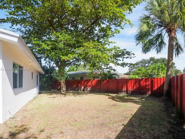 529 NE 14th PL, Fort Lauderdale FL 33304