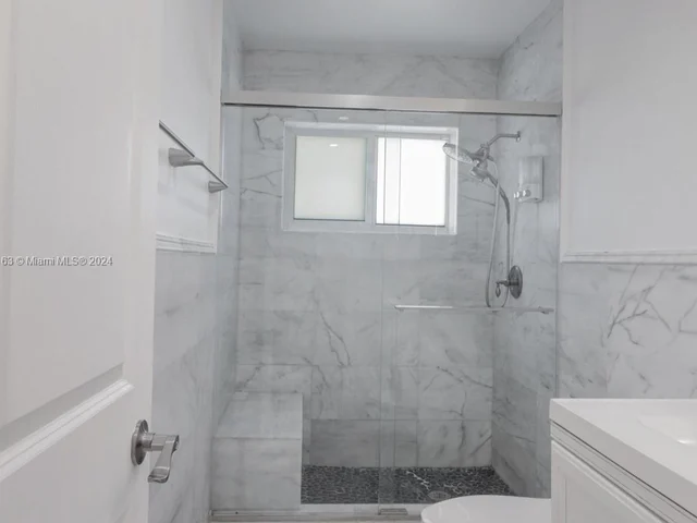 529 NE 14th PL, Fort Lauderdale FL 33304