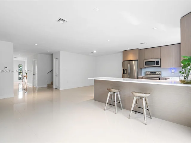 806 SW 29th St # 806, Fort Lauderdale FL 33315