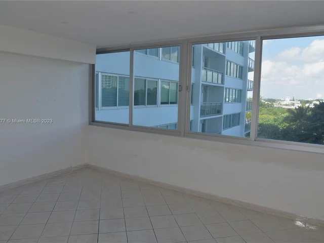 7135 Collins Ave # 501, Miami Beach FL 33141