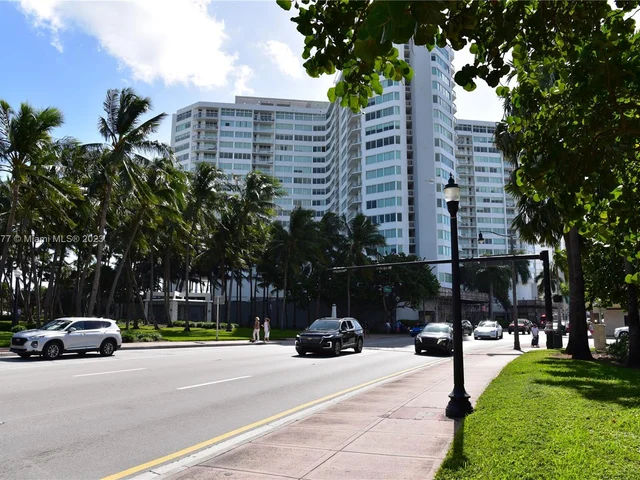 7135 Collins Ave # 501, Miami Beach FL 33141