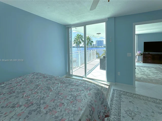 18000 N Bay Rd # 301, Sunny Isles Beach FL 33160