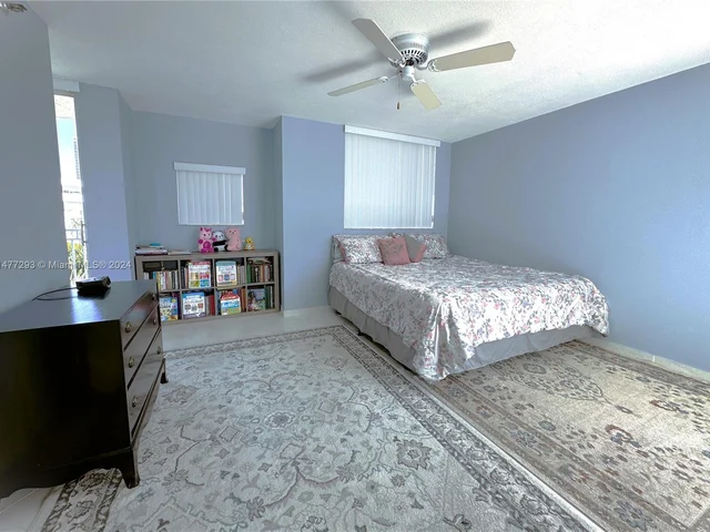 18000 N Bay Rd # 301, Sunny Isles Beach FL 33160