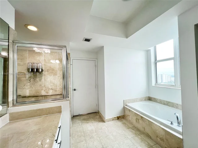 3330 NE 190th St # 2319, Aventura FL 33180