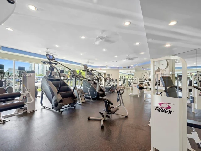 3330 NE 190th St # 2319, Aventura FL 33180