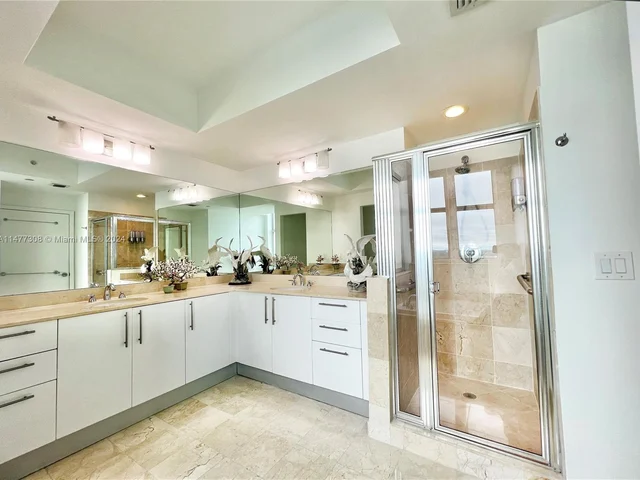 3330 NE 190th St # 2319, Aventura FL 33180