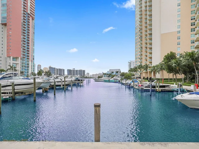 3330 NE 190th St # 2319, Aventura FL 33180