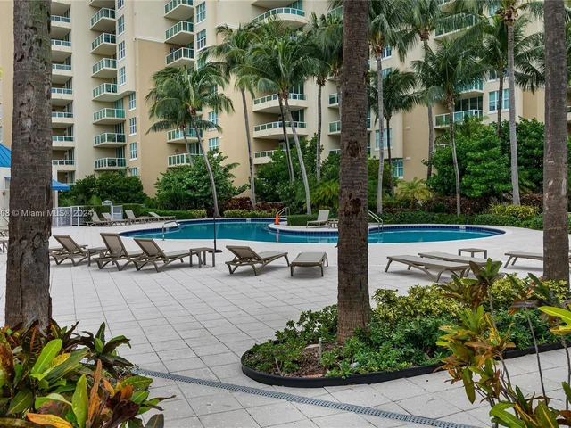 3330 NE 190th St # 2319, Aventura FL 33180