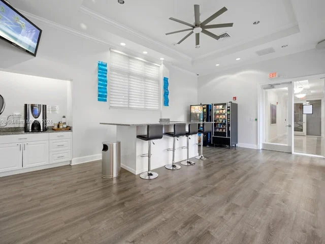 3330 NE 190th St # 2319, Aventura FL 33180