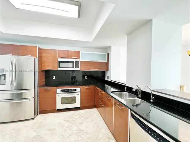 3330 NE 190th St # 2319, Aventura FL 33180