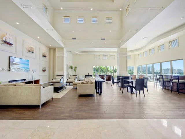 3330 NE 190th St # 2319, Aventura FL 33180