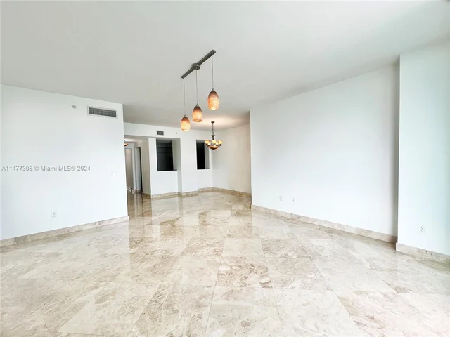 3330 NE 190th St # 2319, Aventura FL 33180