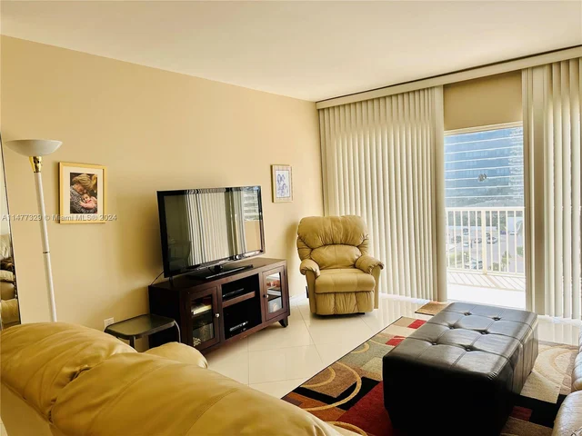 1950 S Ocean Dr # 7A, Hallandale Beach FL 33009