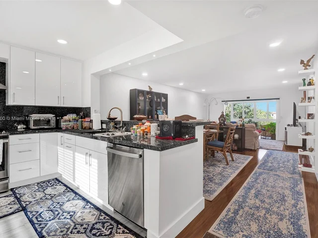 13055 SW 15th Ct # 408S, Pembroke Pines FL 33027