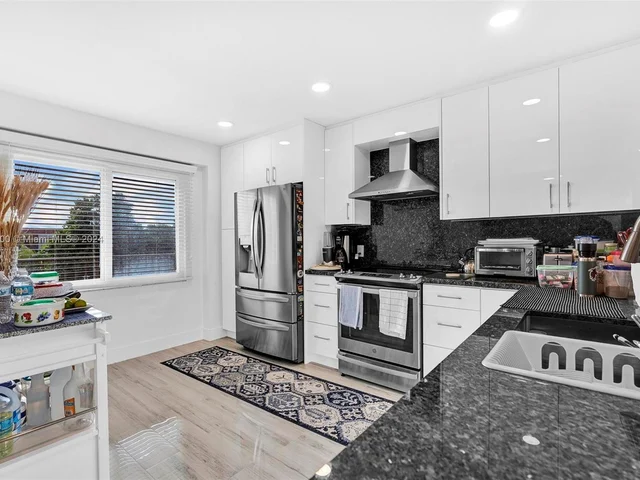 13055 SW 15th Ct # 408S, Pembroke Pines FL 33027