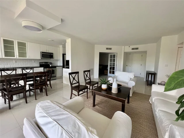 19355 Turnberry Way # 2L, Aventura FL 33180