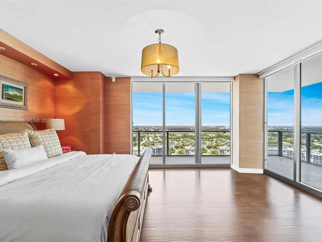 3101 S Ocean Dr # 2702, Hollywood FL 33019