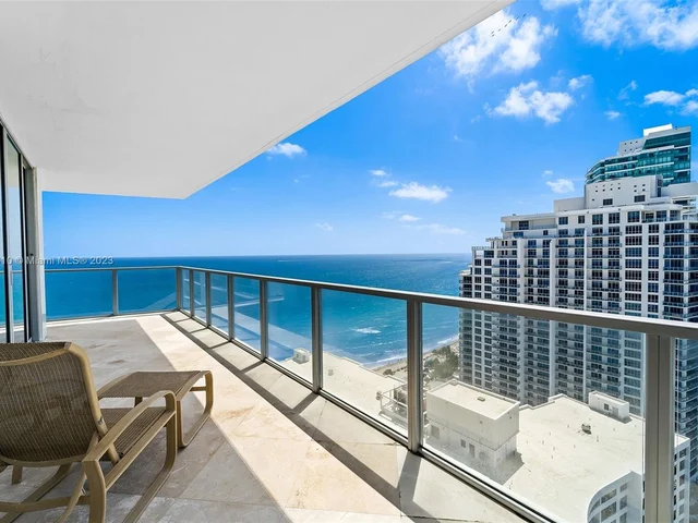 3101 S Ocean Dr # 2702, Hollywood FL 33019