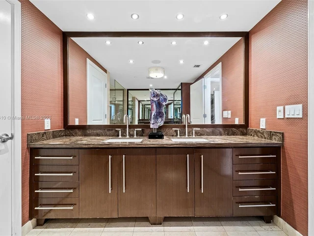 3101 S Ocean Dr # 2702, Hollywood FL 33019