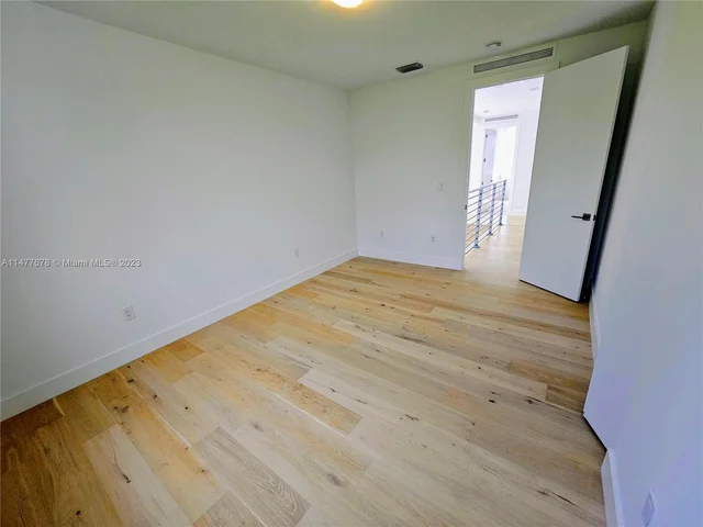 10247 NW 75th Ter, Doral FL 33178