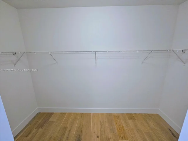 10247 NW 75th Ter, Doral FL 33178