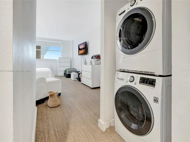 177 Ocean Lane Dr # 1206, Key Biscayne FL 33149