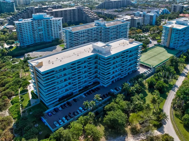 177 Ocean Lane Dr # 1206, Key Biscayne FL 33149