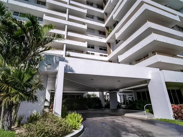 177 Ocean Lane Dr # 1206, Key Biscayne FL 33149