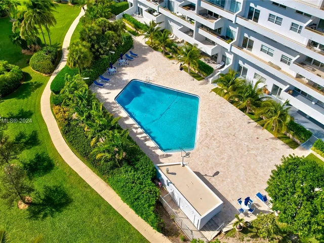 177 Ocean Lane Dr # 1206, Key Biscayne FL 33149