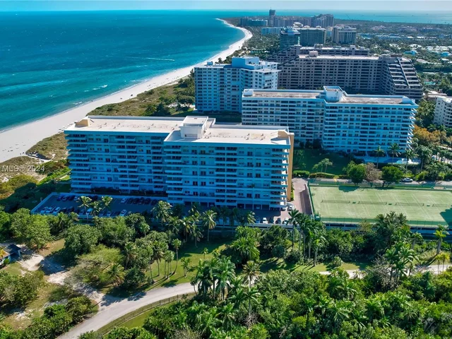 177 Ocean Lane Dr # 1206, Key Biscayne FL 33149