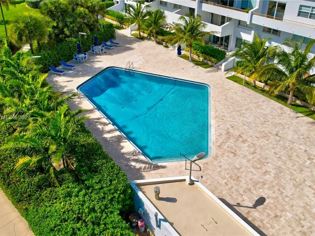 177 Ocean Lane Dr # 1206, Key Biscayne FL 33149