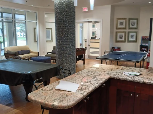 1830 Radius Dr # 320, Hollywood FL 33020