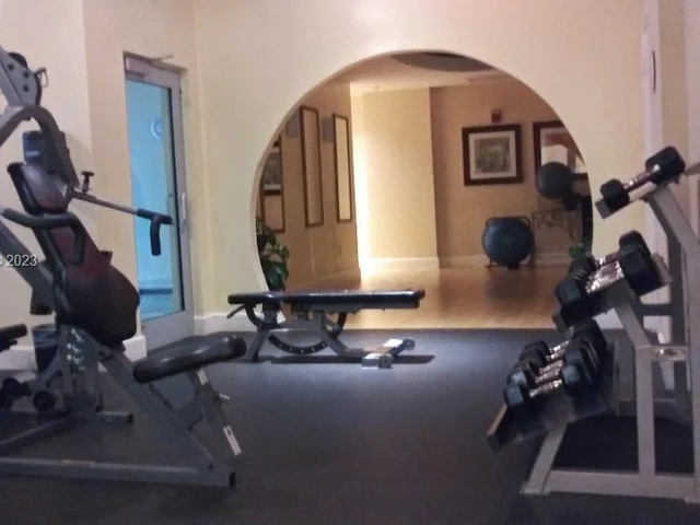 1830 Radius Dr # 320, Hollywood FL 33020