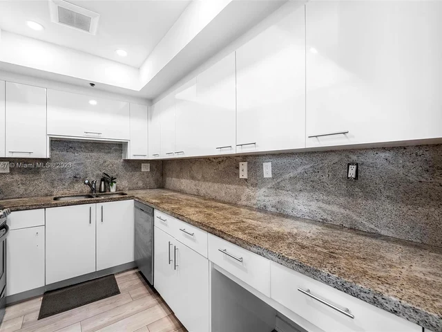 20 Island Ave # 1001, Miami Beach FL 33139