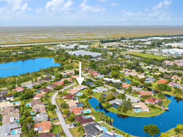 12223 NW 31st Dr, Coral Springs FL 33065