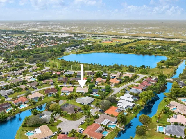 12223 NW 31st Dr, Coral Springs FL 33065