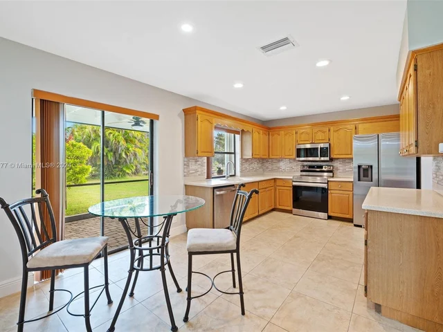 12223 NW 31st Dr, Coral Springs FL 33065