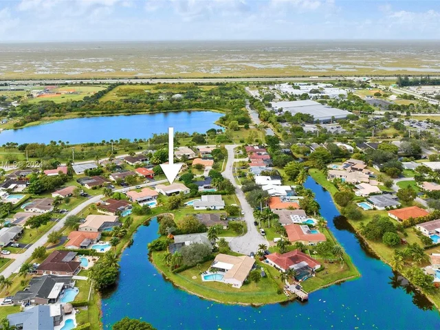 12223 NW 31st Dr, Coral Springs FL 33065