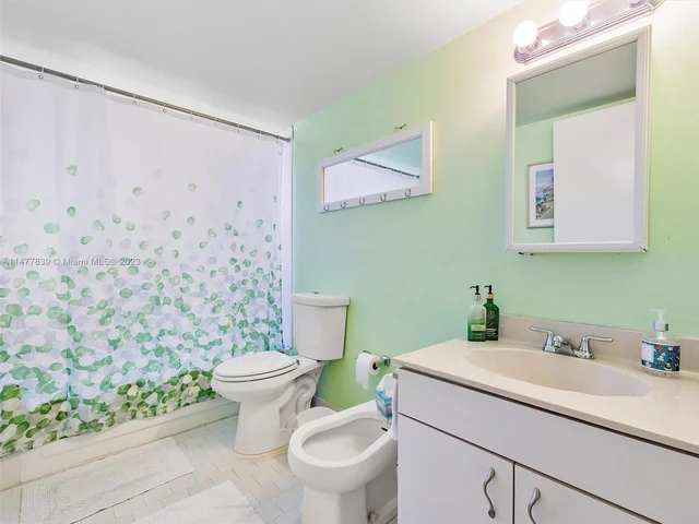 55 Ocean Lane Dr # 3025, Key Biscayne FL 33149