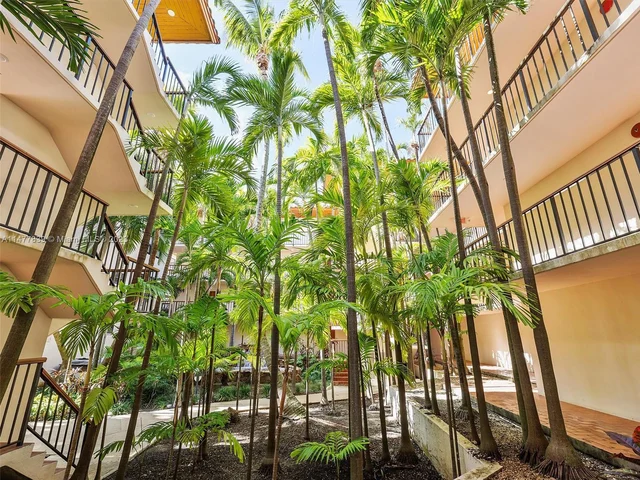 55 Ocean Lane Dr # 3025, Key Biscayne FL 33149