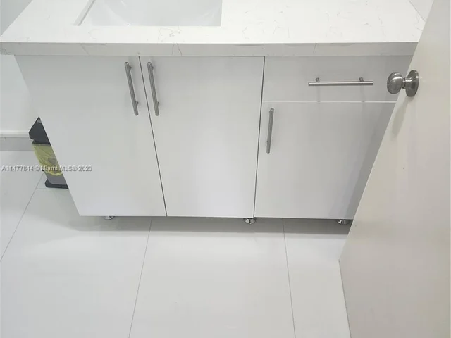 8005 Lake Dr # 201, Doral FL 33166