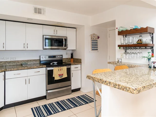 2150 Sans Souci Blvd # B605, North Miami FL 33181