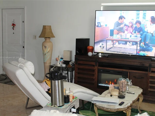 130 SW 108th Ave # J1, Sweetwater FL 33174