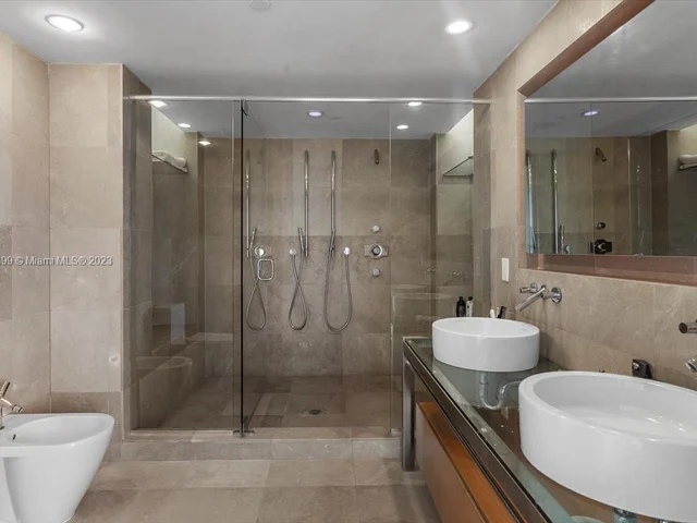 6000 Indian Creek Dr # 19C, Miami Beach FL 33140